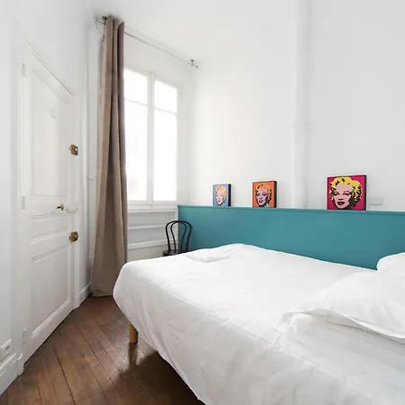 1 Bedroom Near Quartier Montorgueil Parigi